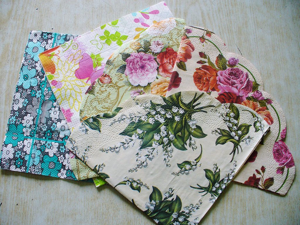 decoupage su tovaglioli di legno fai da te