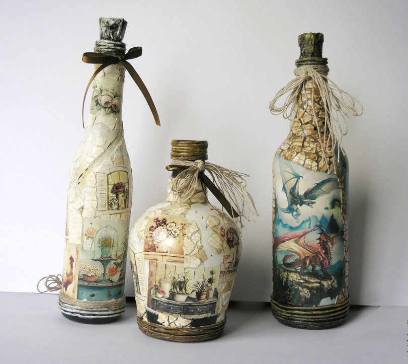 design di bottiglie decoupage