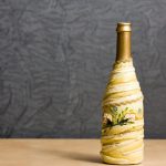foto di bottiglie di vino decoupage