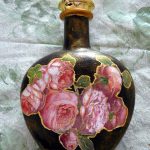 Idee per decorazioni fai da te con bottiglie di vino decoupage