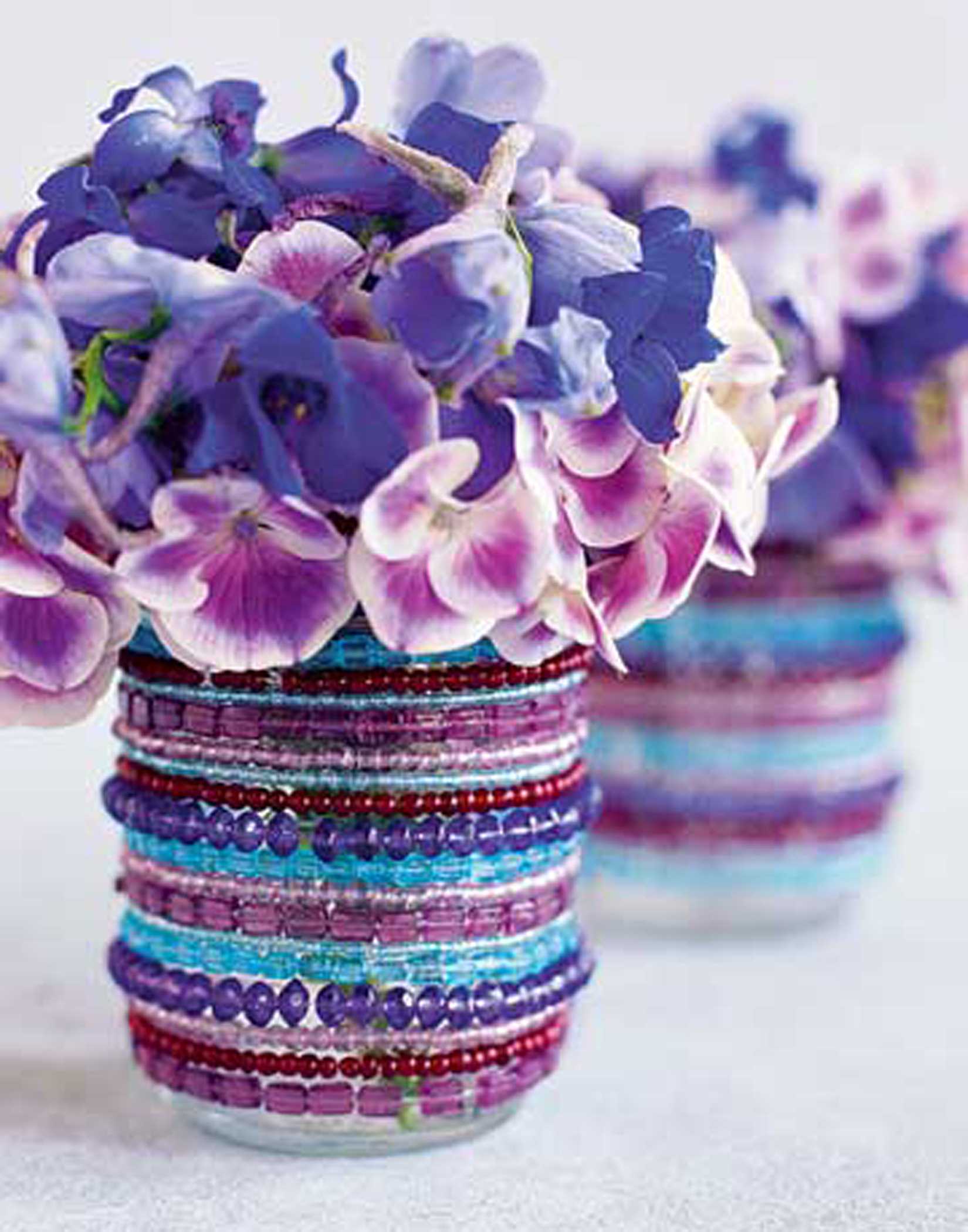 decorare un vaso con perline