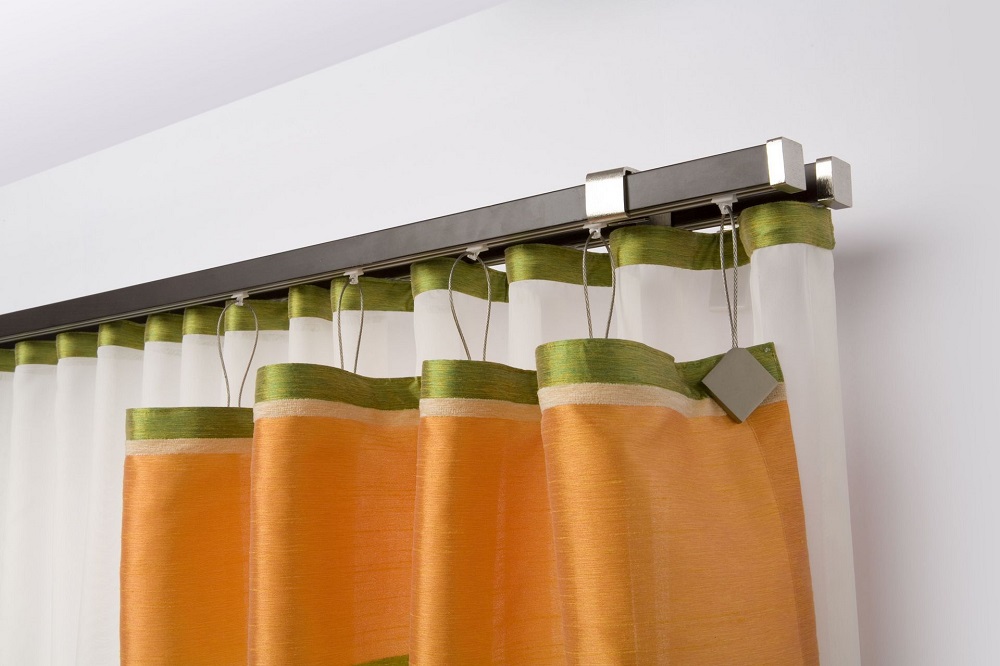 foto dell'interno dell'asta della tenda