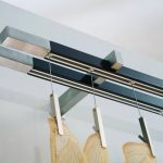 bastoni per tende nell'appartamento