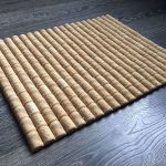Tappeto fai da te con oggetti vecchi, foto di design