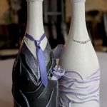 Decorazione con bottiglie di champagne per idee di matrimonio