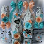 Decorazione con bottiglie di champagne per idee di matrimonio