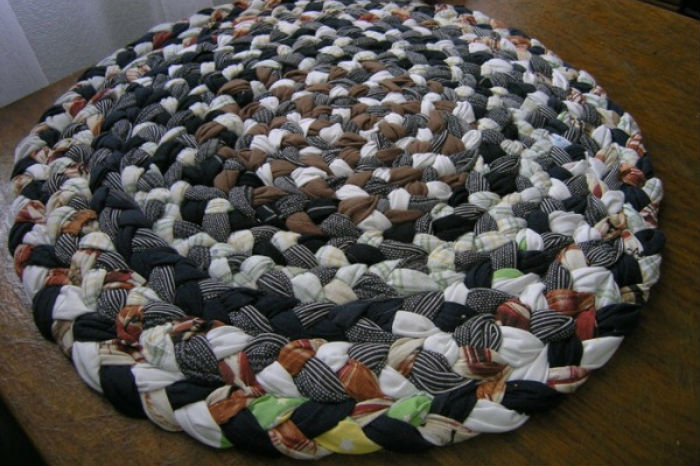 Tappeto a forma di maglietta