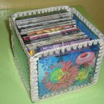 idee per decorare scatole di cartoline