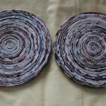 idee per decorare scatole di tubi di giornale