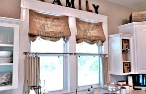 idee di design per tende per piccole finestre