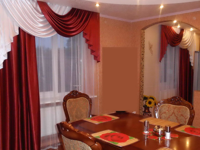 zavese na eni strani okna foto tekstil