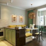 Tende alla finestra con idee per un balcone interno