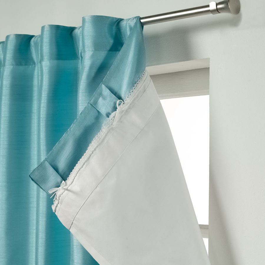 idee per tende con passanti e decorazioni