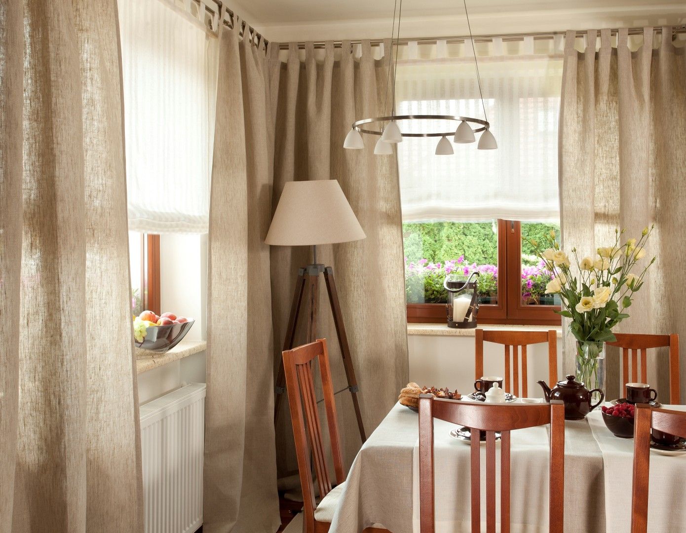 tende con design ad anelli