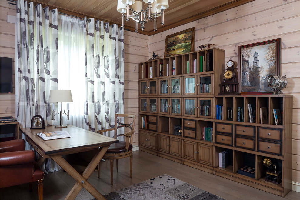 Opzioni per tende in una casa in legno