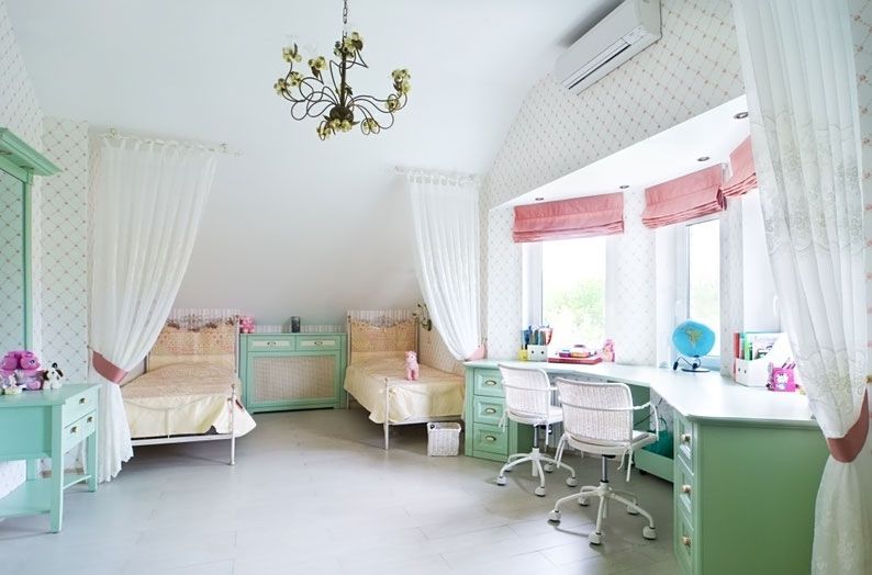 foto di tende per la decorazione della cameretta delle ragazze adolescenti