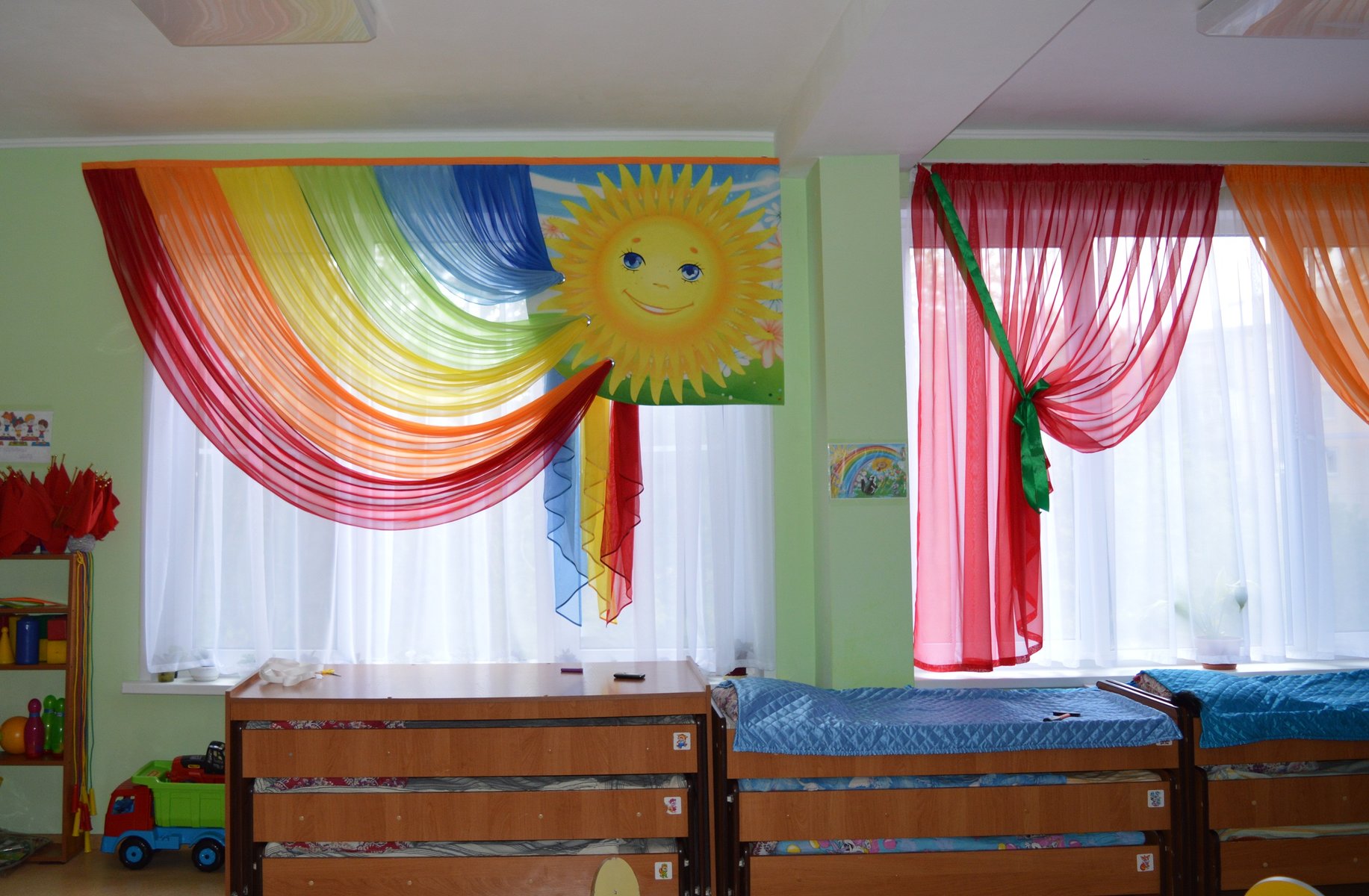 tende per foto dell'interno della scuola materna