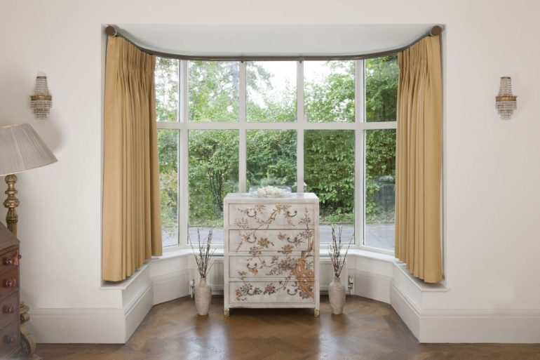 tende corte beige