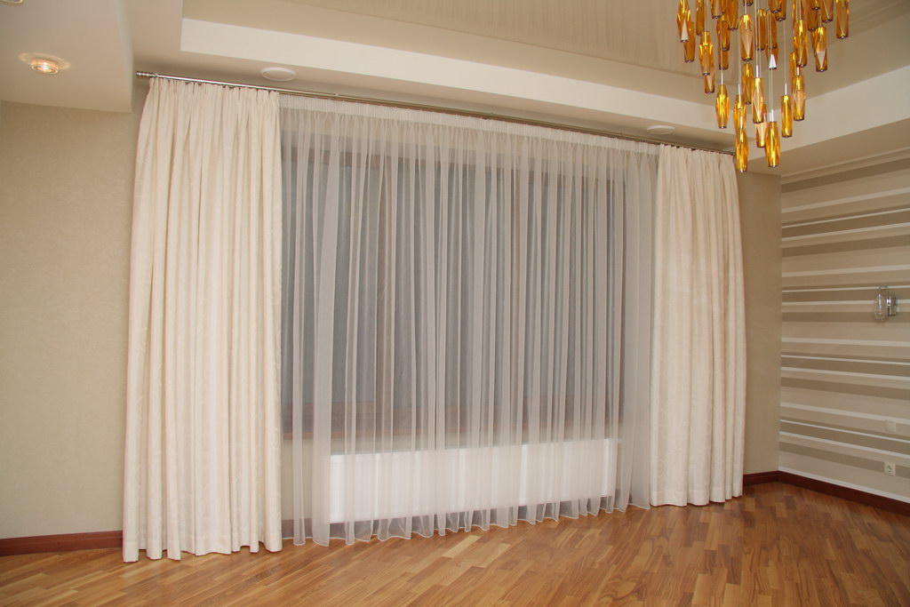 tulle bianco
