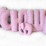 cuscino con lettere
