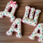 idee per cuscini con lettere