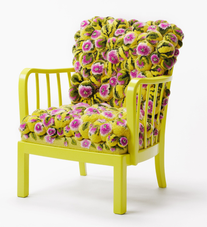 tappeto decorativo con pompon per sedia