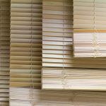 foto di tende in legno