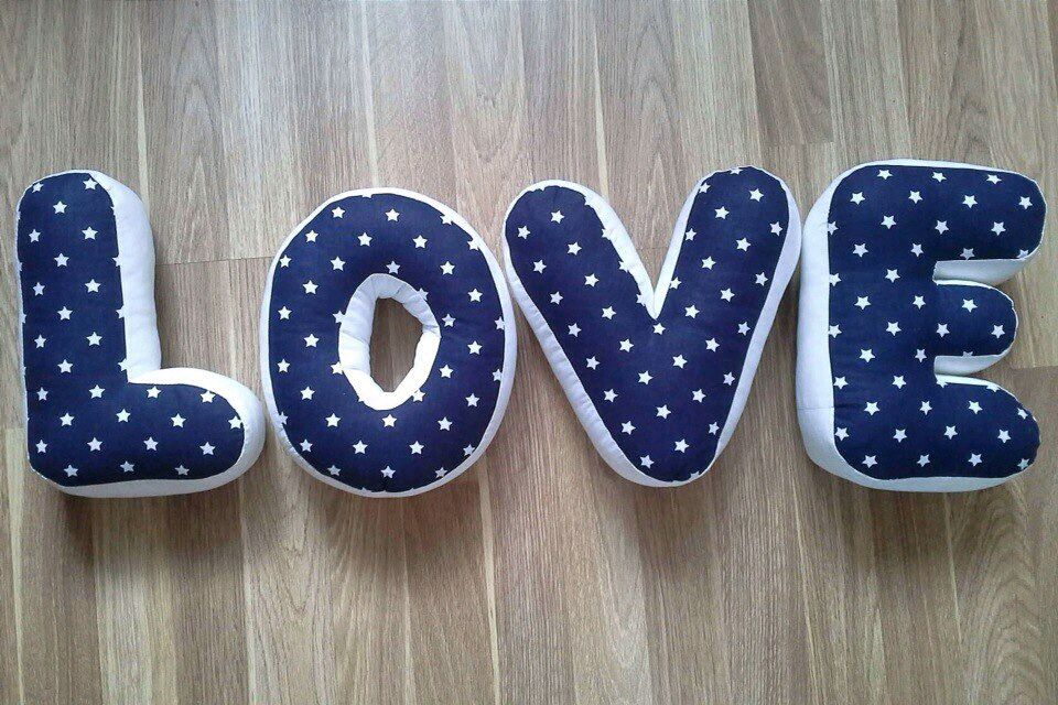 idee per foto di cuscini con lettere