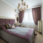 set di tende e copriletti per la foto dell'interno della camera da letto