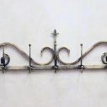 grucce forgiate nel design del corridoio