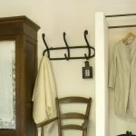 idee per grucce forgiate nel corridoio