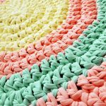 idee di design per tappeti realizzati con magliette
