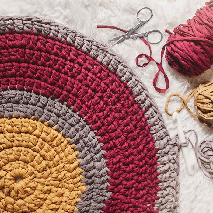idee per decorare tappeti con magliette