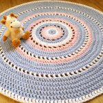 idee di design per tappeti realizzati con magliette