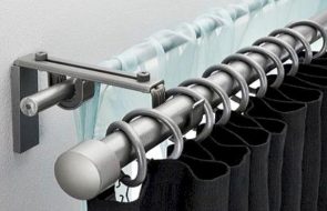 idee decorative per il fissaggio delle aste per tende