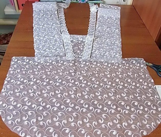 grembiule alla moda in guipure