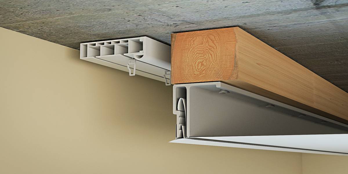 nicchia per tende in una foto interna del soffitto teso
