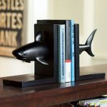 supporto porta libri squalo