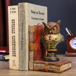 idee per espositori per libri decorativi