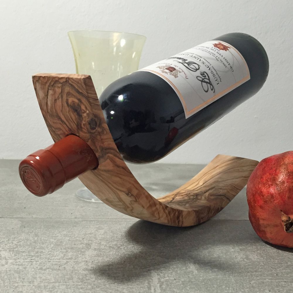 supporto per bottiglie di vino in equilibrio