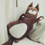 idee per decorare cuscini a forma di gatto