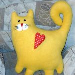 cuscino decorativo a forma di gatto