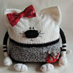 foto di decorazione a forma di cuscino con gatto