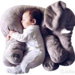 idee per decorare cuscini con abbracci