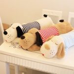 idee di design per cuscini a forma di cane