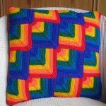 decorazione per cuscino lavorata a maglia