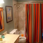 tende in tessuto per idee di arredamento per il bagno
