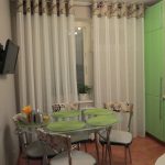 idee di design per tende da cucina con occhielli