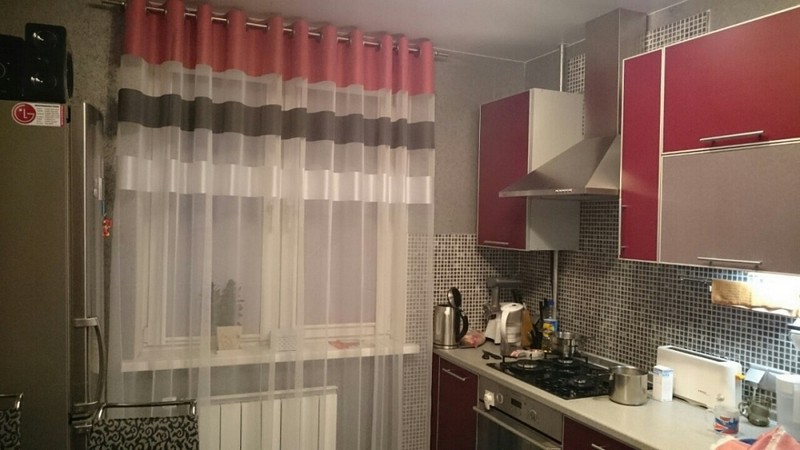 idee per tende da cucina con occhielli