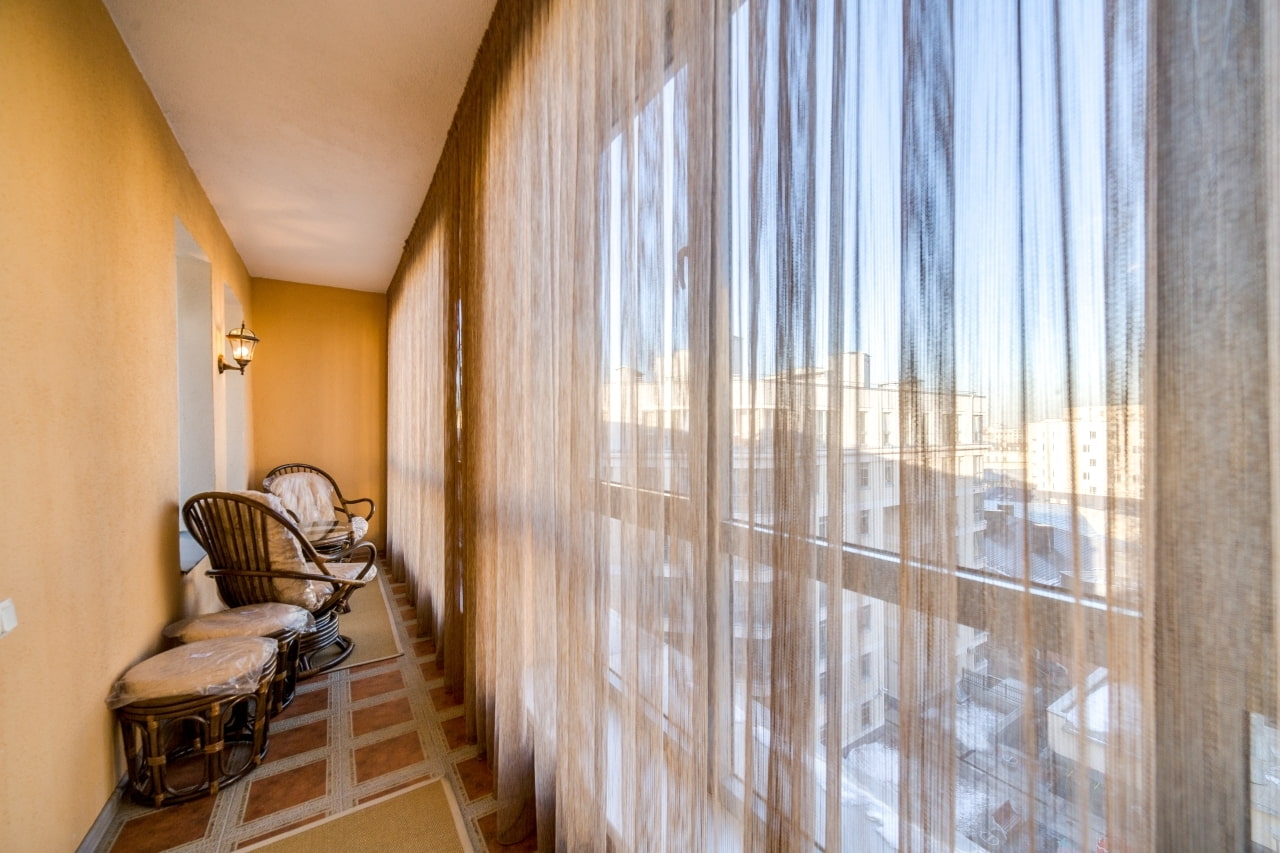 idee di design per tende da balcone